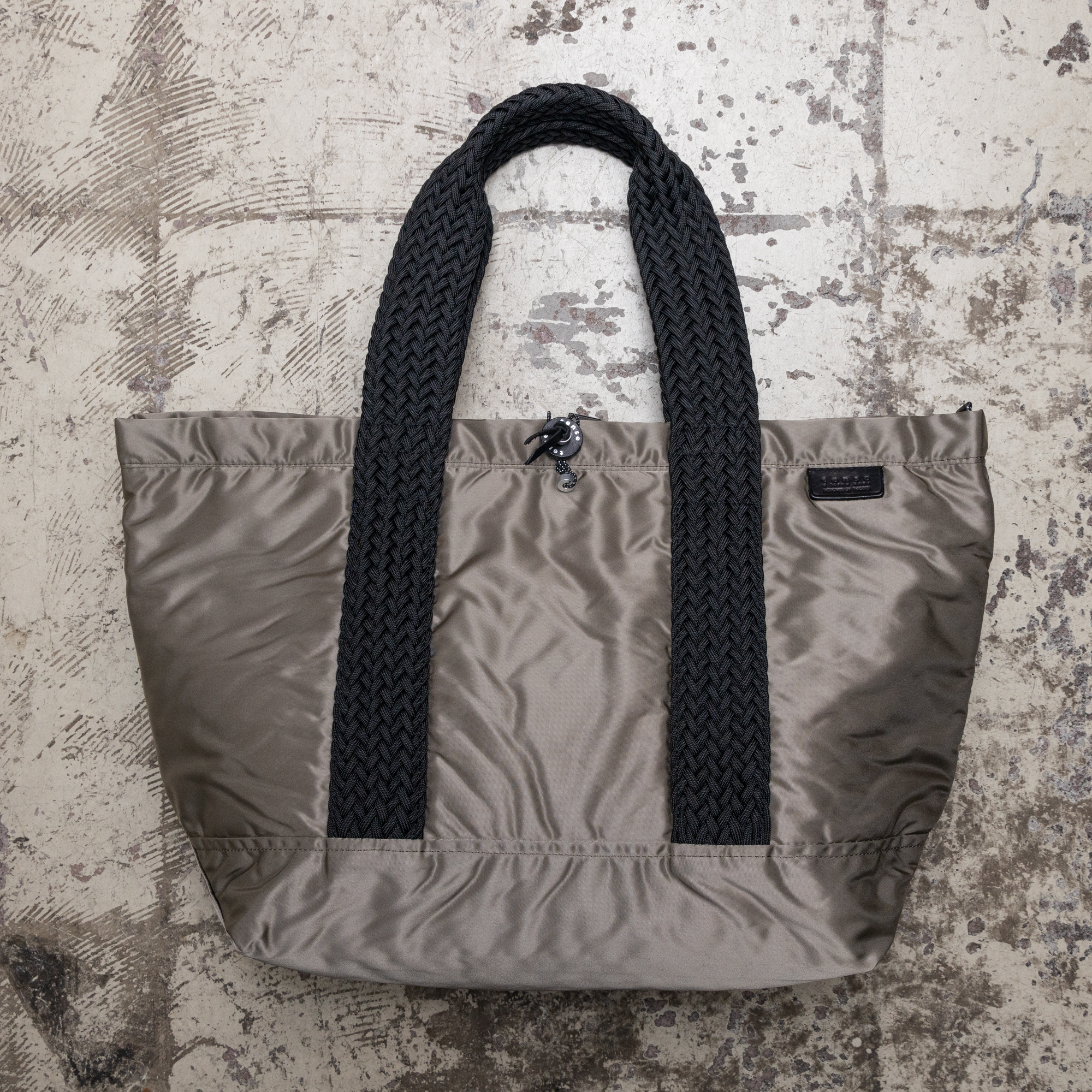 BALCONY TOTE-M  KHAKI